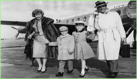 Did Desi Arnaz Jr have a child at 15?